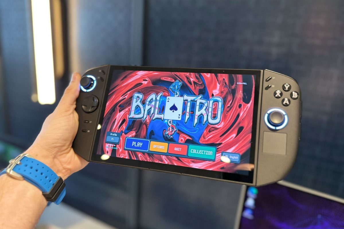 Legion Go 2 handheld console رونمایی شد